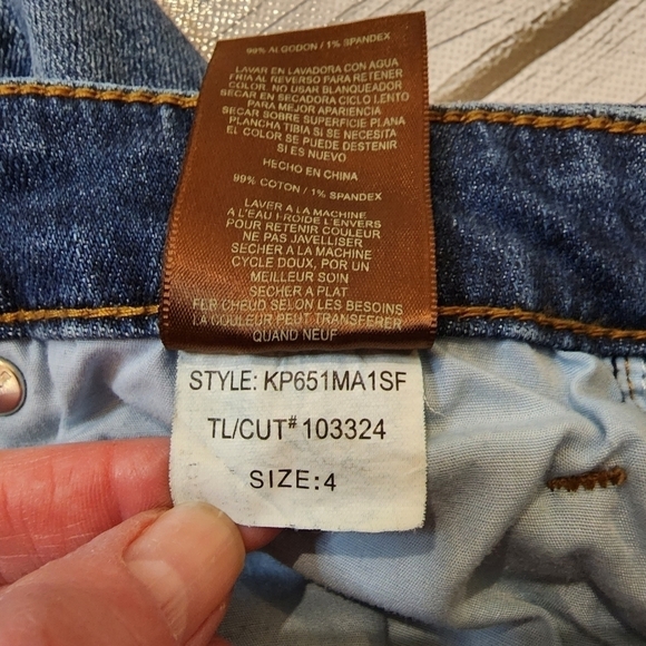 KUT from The Kloth Raw Hem Distressed Capri Cropped Peddle Pusher Jean Size 4 - Picture 10 of 14